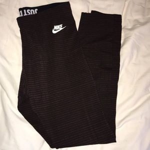 Nike leggings